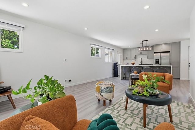 7058 Fullbright, Winnetka, CA 91306