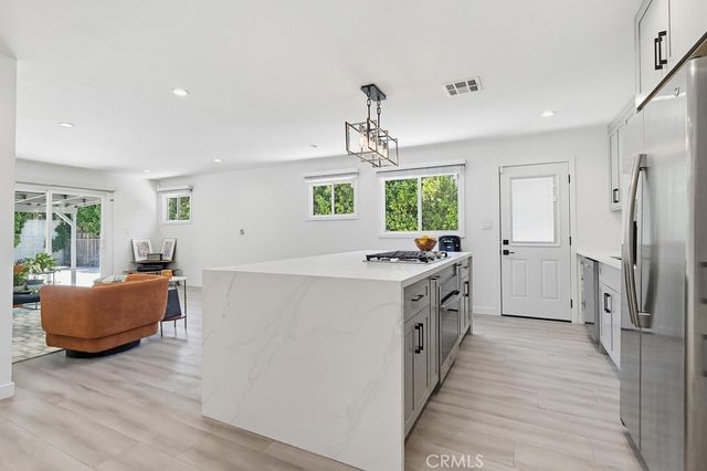 7058 Fullbright, Winnetka, CA 91306