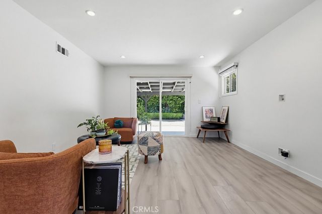 7058 Fullbright, Winnetka, CA 91306