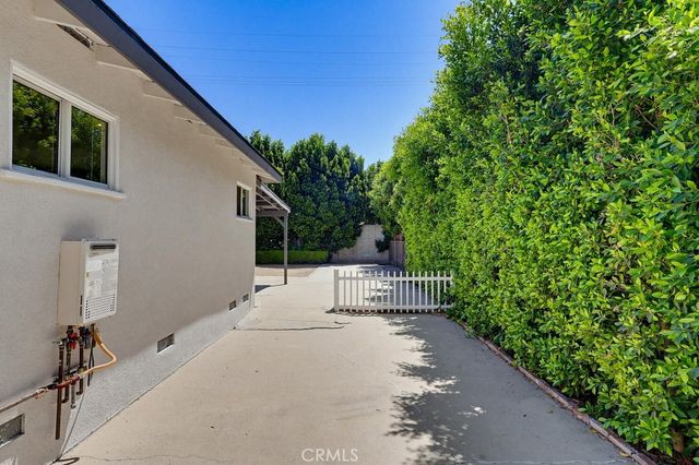 7058 Fullbright, Winnetka, CA 91306