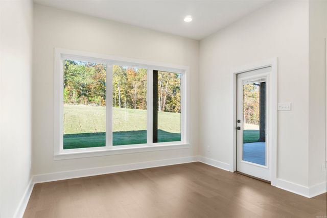 288 Middleton Place Drive, Benton, AR 72019