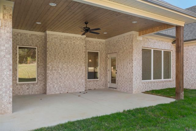 288 Middleton Place Drive, Benton, AR 72019