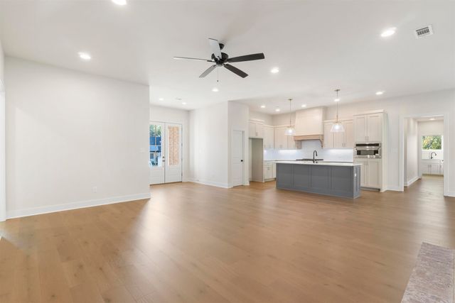 288 Middleton Place Drive, Benton, AR 72019