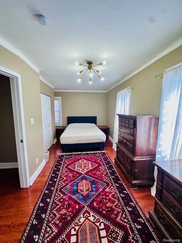 4592 Helen St, Dearborn, MI 48126