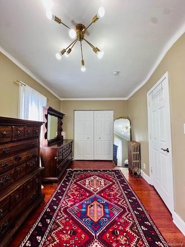 4592 Helen St, Dearborn, MI 48126