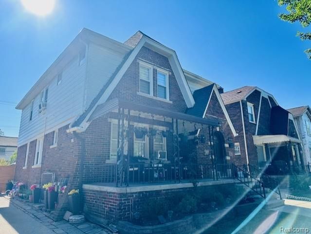 4592 Helen St, Dearborn, MI 48126