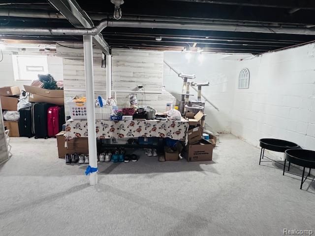 4592 Helen St, Dearborn, MI 48126
