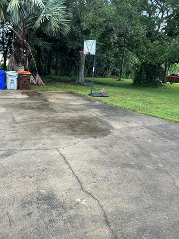 935 34th Avenue, Vero Beach, FL 32960