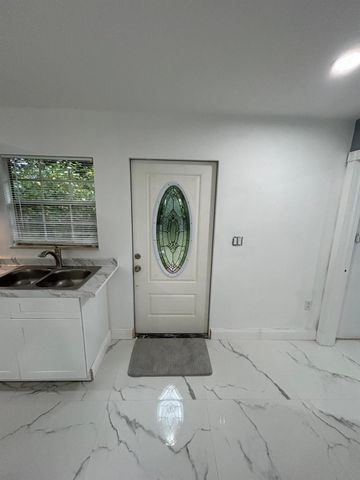 935 34th Avenue, Vero Beach, FL 32960