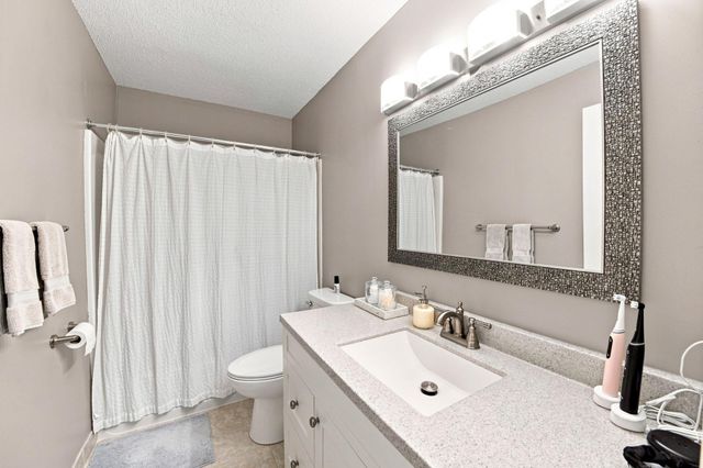 3155 Coachman Road 381, Eagan, MN 55121