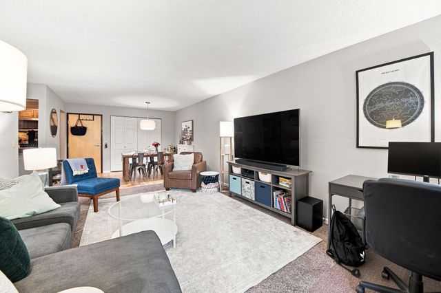 3155 Coachman Road 381, Eagan, MN 55121