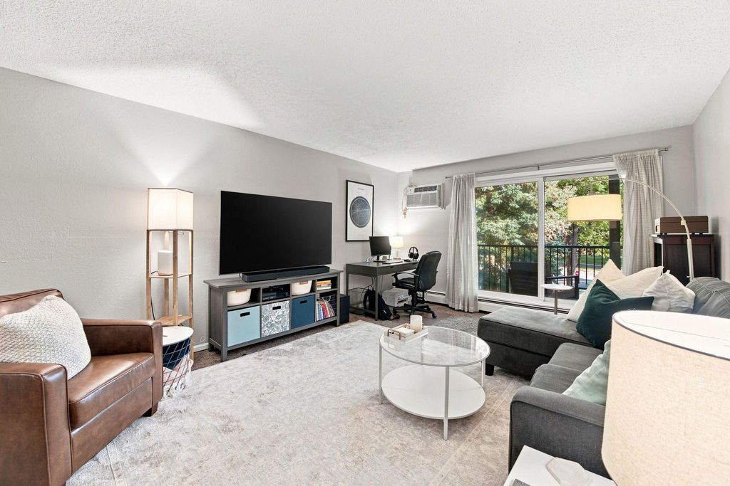 3155 Coachman Road 381, Eagan, MN 55121