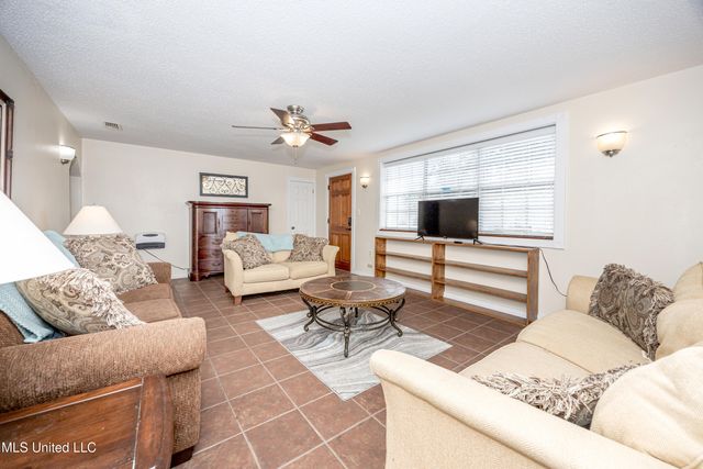 1815 Cherubusco Street, Pascagoula, MS 39567