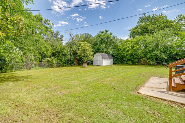 3512 Binyon Avenue, Fort Worth, TX 76133
