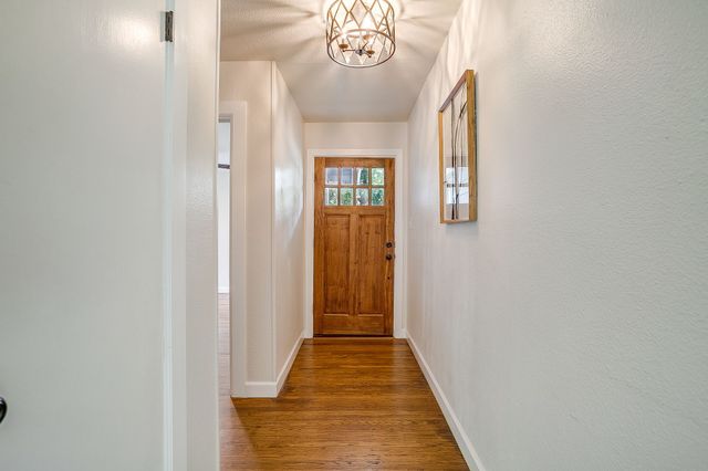 3512 Binyon Avenue, Fort Worth, TX 76133