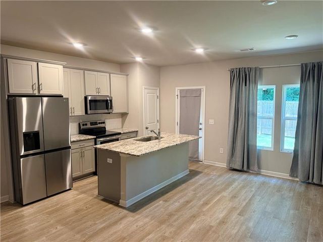 6271 Redan Square 83, Lithonia, GA 30058