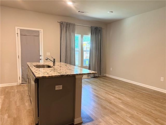 6271 Redan Square 83, Lithonia, GA 30058