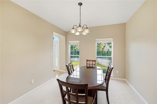 2639 Royal Gateway, Beavercreek, OH 45431