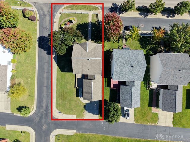 2639 Royal Gateway, Beavercreek, OH 45431