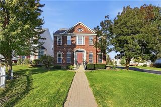 2639 Royal Gateway, Beavercreek, OH 45431