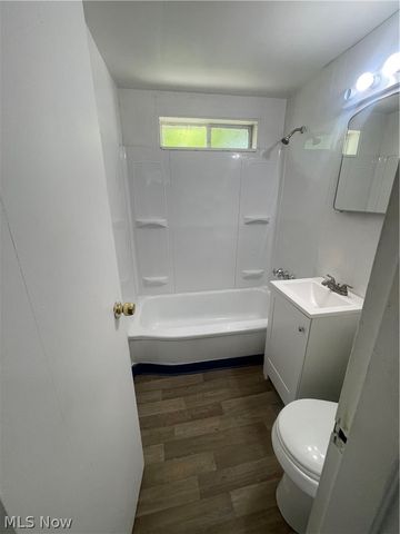 22651 Fox I, Euclid, OH 44123
