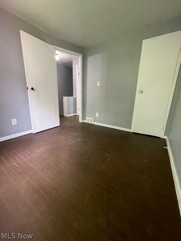 22651 Fox I, Euclid, OH 44123