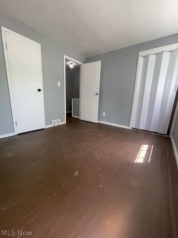 22651 Fox I, Euclid, OH 44123