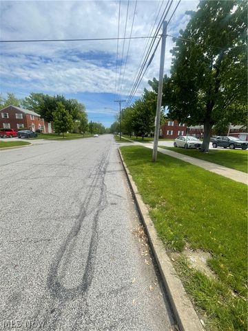 22651 Fox I, Euclid, OH 44123