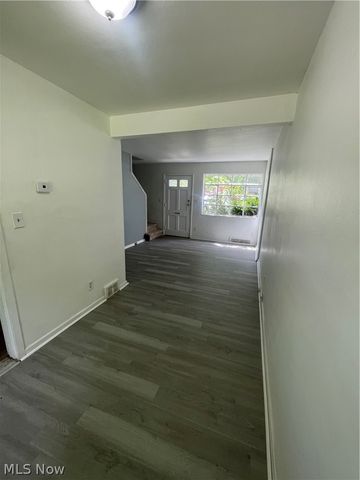 22651 Fox I, Euclid, OH 44123