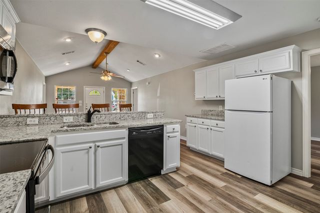 1511 N Brents Avenue, Sherman, TX 75090