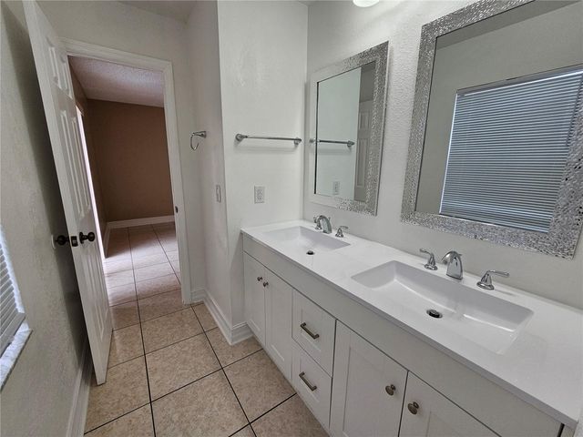 1024 WHALEBONE BAY DRIVE, Kissimmee, FL 34741