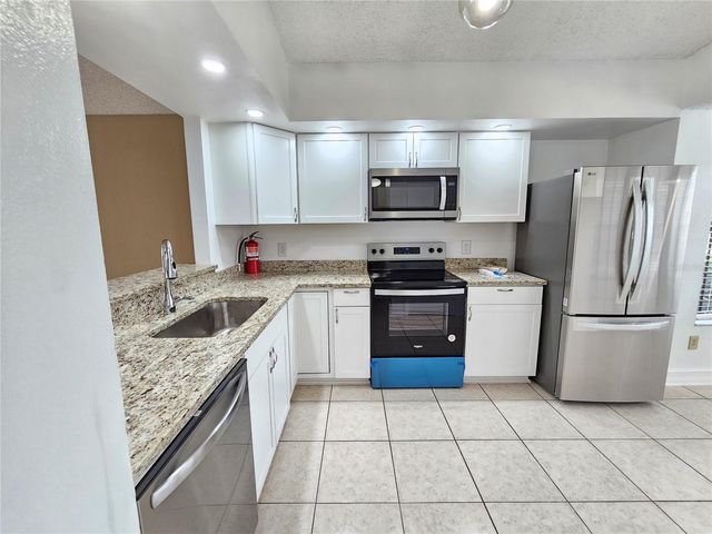 1024 WHALEBONE BAY DRIVE, Kissimmee, FL 34741