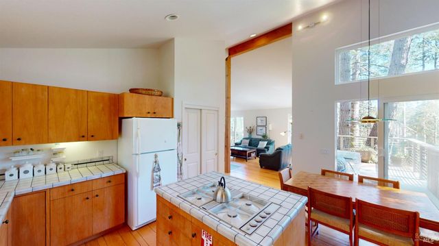 918 River Beach Rd, The Sea Ranch, CA 95497