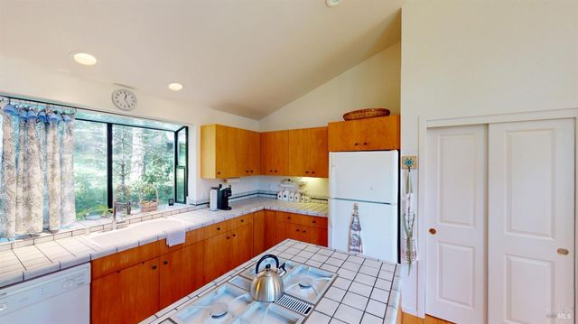 918 River Beach Rd, The Sea Ranch, CA 95497