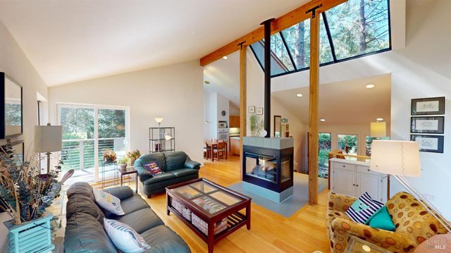 918 River Beach Rd, The Sea Ranch, CA 95497