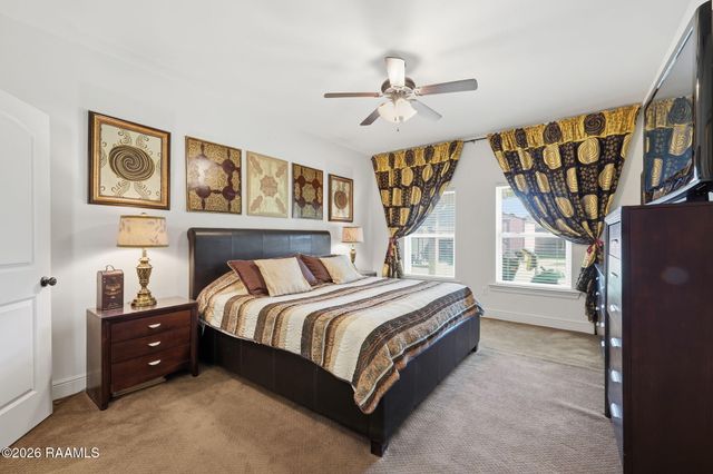 124 Raven Cliff Lane, Broussard, LA 70518