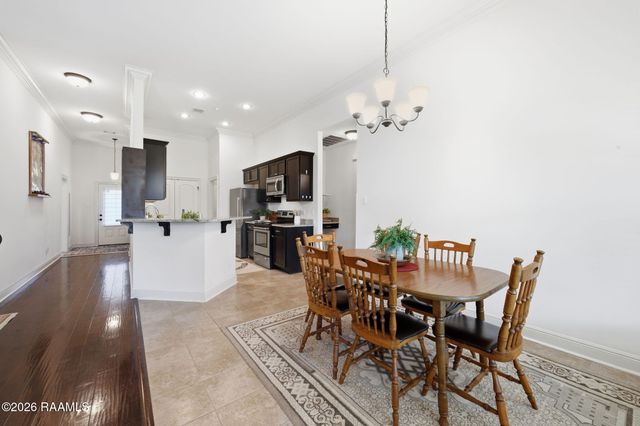 124 Raven Cliff Lane, Broussard, LA 70518