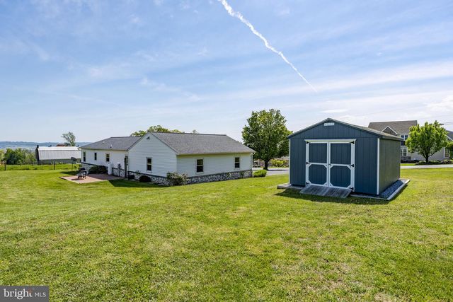 481 MEETINGHOUSE RD, Gap, PA 17527