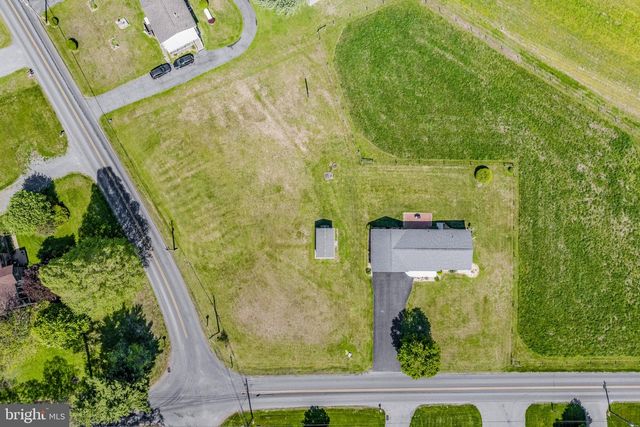 481 MEETINGHOUSE RD, Gap, PA 17527