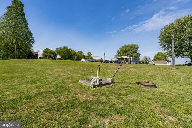 481 MEETINGHOUSE RD, Gap, PA 17527