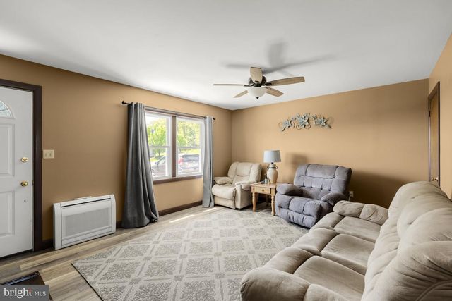481 MEETINGHOUSE RD, Gap, PA 17527