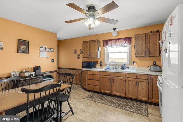 481 MEETINGHOUSE RD, Gap, PA 17527