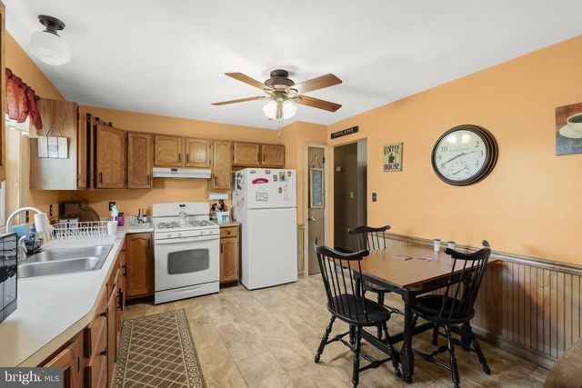 481 MEETINGHOUSE RD, Gap, PA 17527