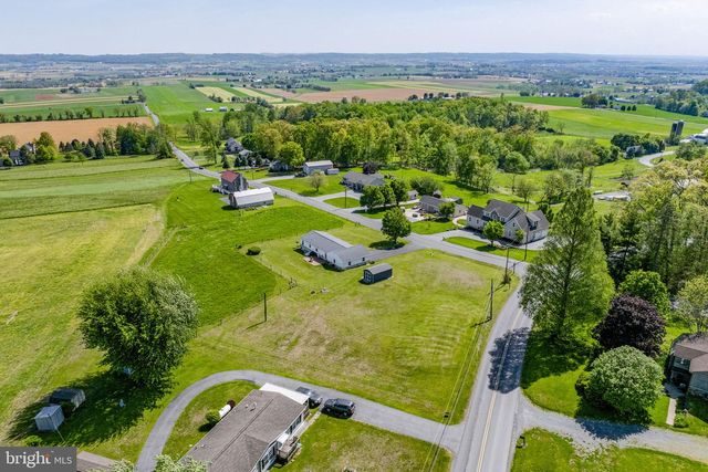 481 MEETINGHOUSE RD, Gap, PA 17527