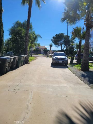 8805 Dufferin, Riverside, CA 92504