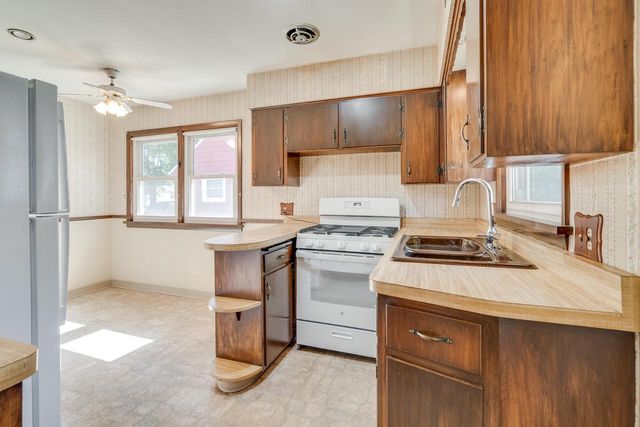 3412 23rd AVENUE, Kenosha, WI 53140