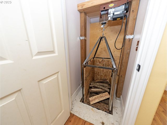 64977 NEHALEM Hwy, Vernonia, OR 97064