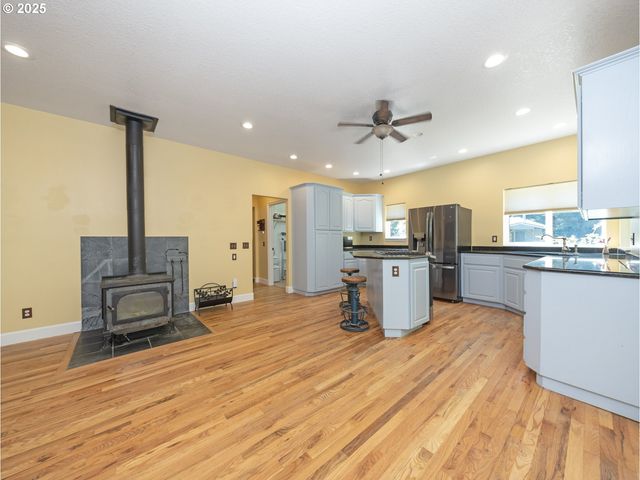 64977 NEHALEM Hwy, Vernonia, OR 97064