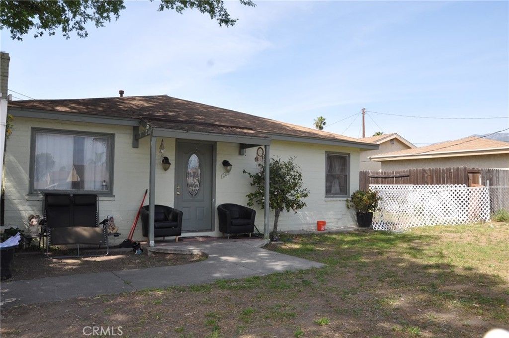 205 S Vernon Avenue, Azusa, CA 91702