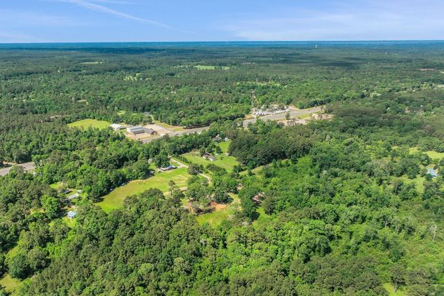 275 Fairview E, Livingston, TX 77351